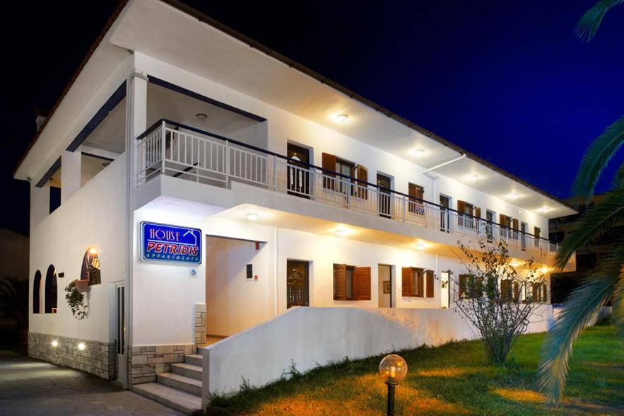 House Petridis Aparthotel Metamorfosi  Bagian luar foto